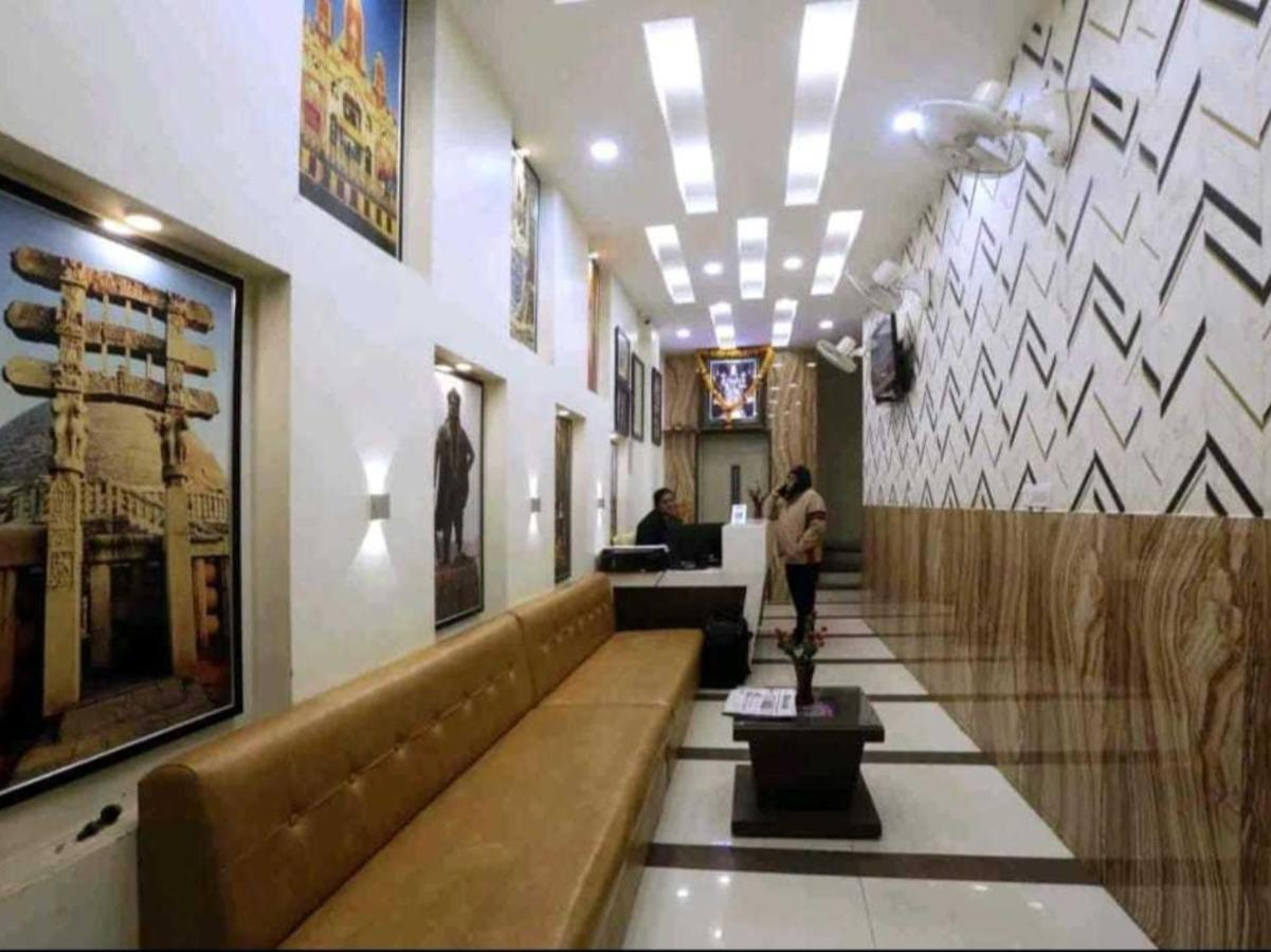 Oyo Shree Balaji Tower Hotel Bhopal Buitenkant foto