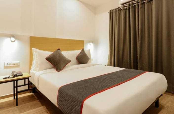 Oyo Shree Balaji Tower Hotel Bhopal Buitenkant foto